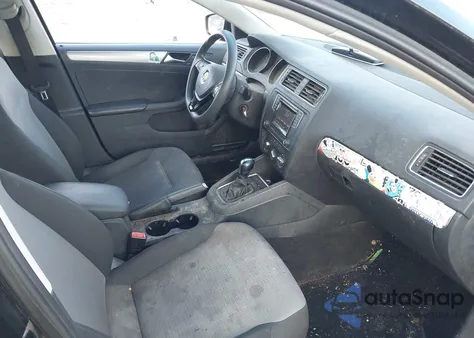 2017 Volkswagen Jetta 1.4T S z USA, uszkodzony, nr VIN 3VW2B7AJXHM332374